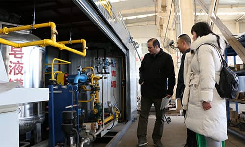 Iran Customers Visit Our Factory-1